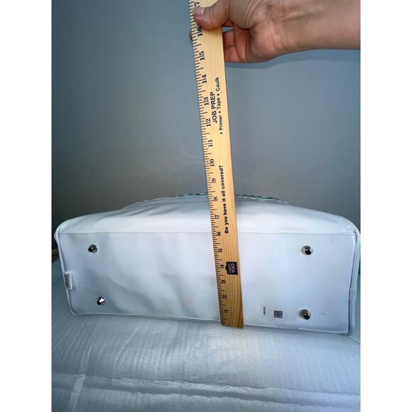 Moroccanoil White Vinyl Carry-On Overnight Travel Duffle Bag – 18x7x12 - Picture 7 of 15